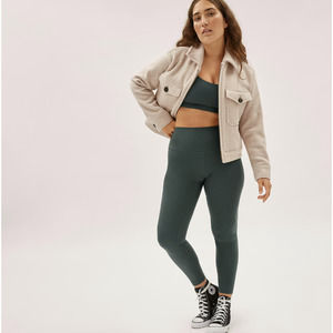 NWT Everlane Perform Ankle Leggings in Pine (M)